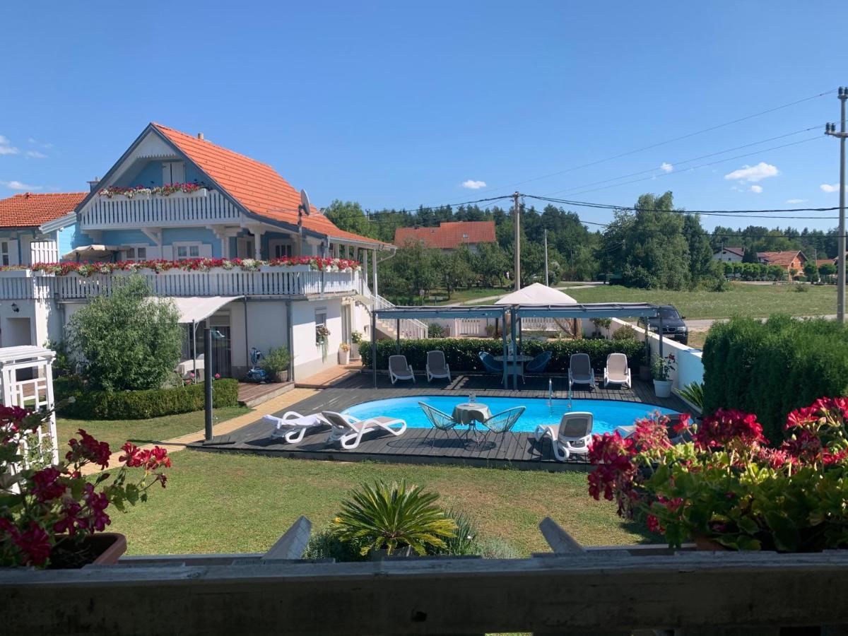 Pool Apartments Plitvice Lakes Grabovac  Bagian luar foto