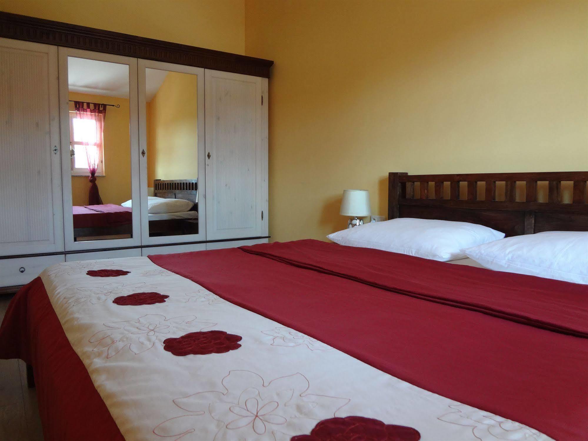 Pool Apartments Plitvice Lakes Grabovac  Bagian luar foto
